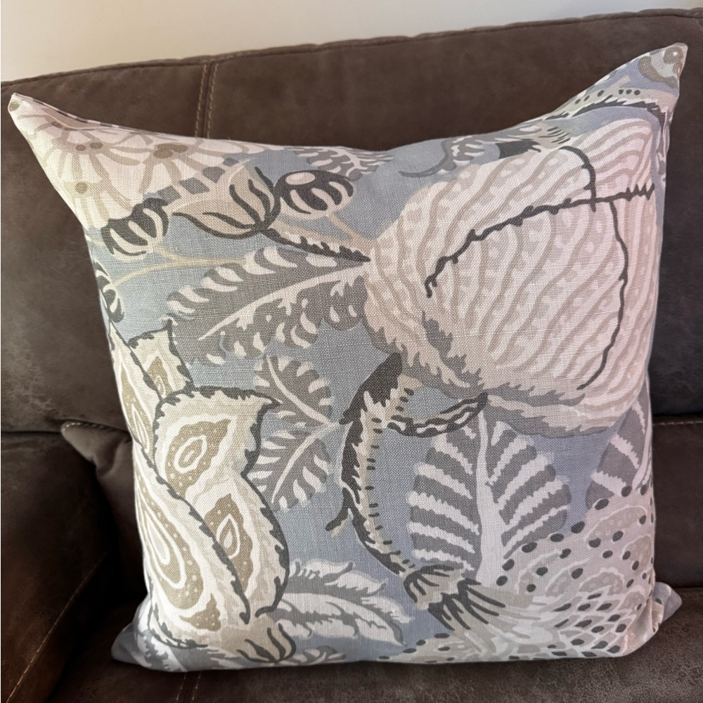 2 THIBAUT MITFORD AQUA VINTAGE